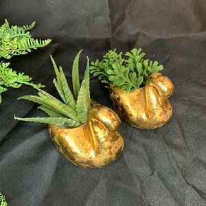 Pair of vintage 22kt HOLLEY ROSS CHINA weeping gold ceramic swan dishes/planters